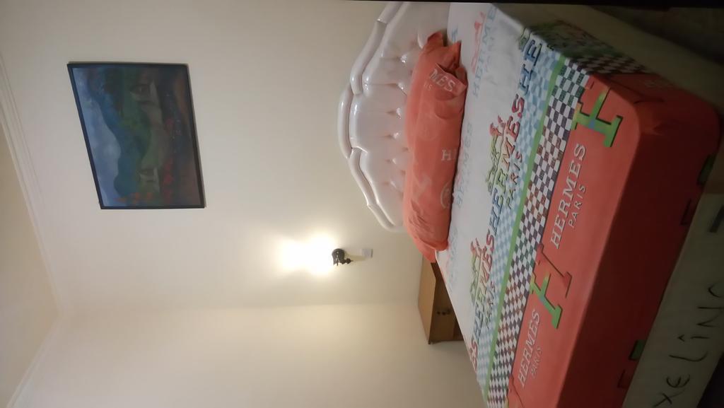 Puji Homestay Матарам Екстериор снимка